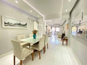 Espetacular - Tijuca - Rua Dona Zulmira - Apartamento reformado, 2 quartos, 1 suíte, varanda, 1 vaga. - BTAP21888