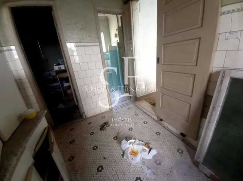 2e66e171251890daf3477d2af565cb - 3