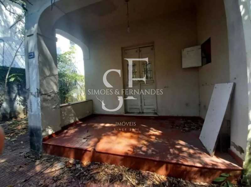 dbee7aeb7b4f28b8e5b3a3aebda22a - 27