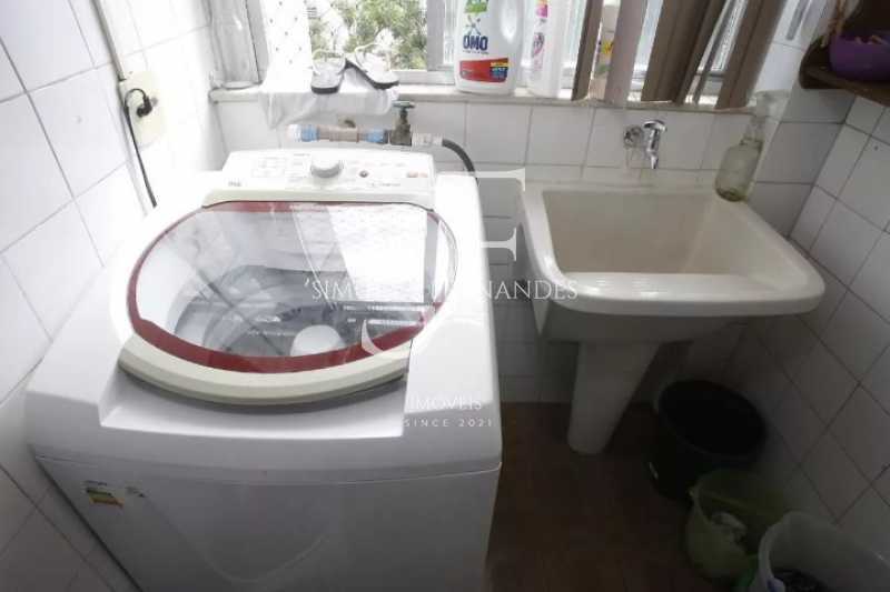 893224161-17.525061866884073MG - 22