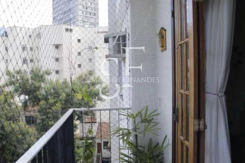 893224161-270-986.631018955738 - 7