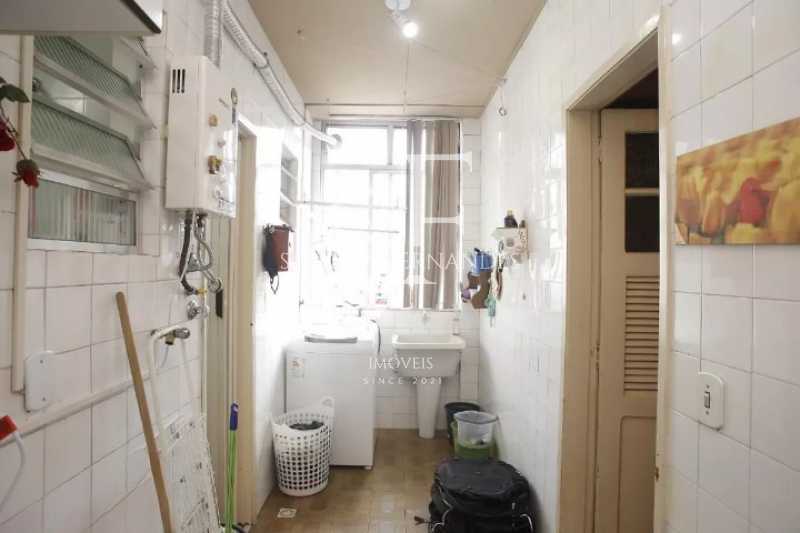 893224161-558.9289285160482MG5 - 23