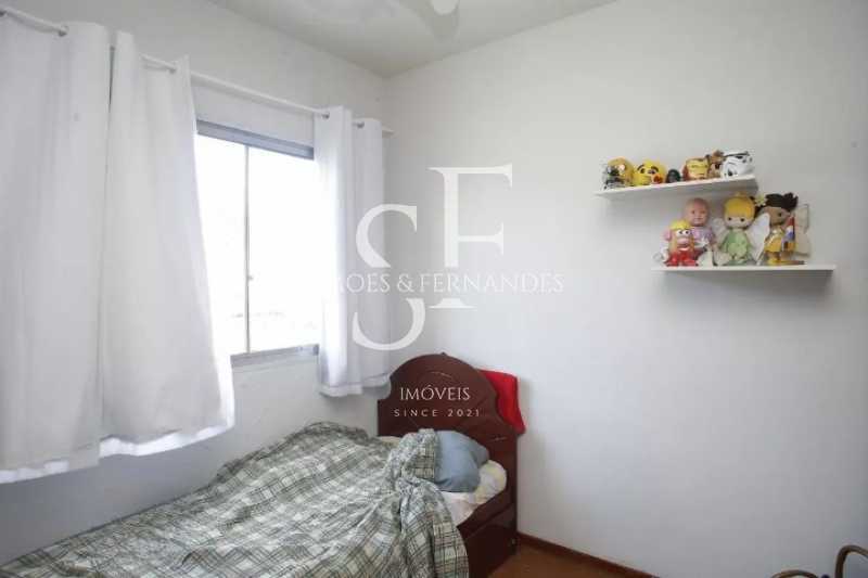 893224161-848.8032230971662MG5 - 13