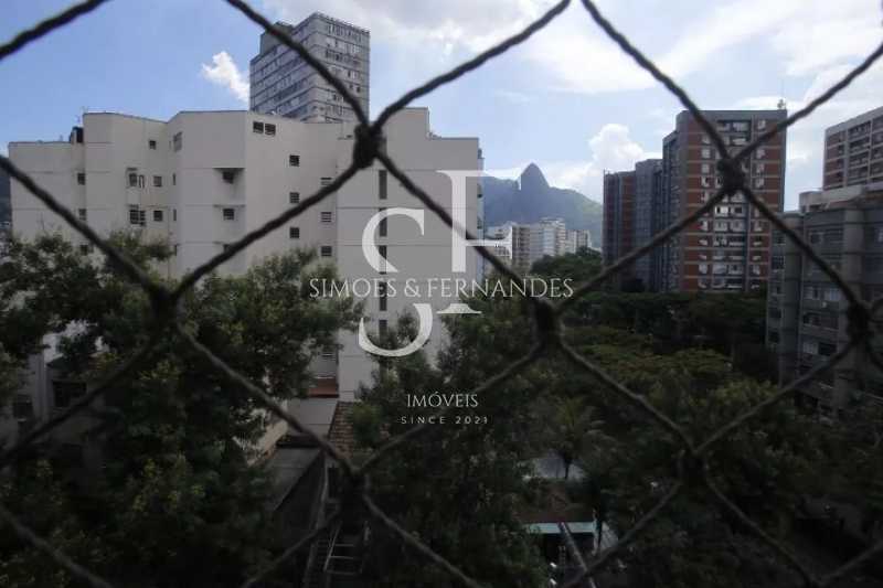 893224161-938.2236295834439MG5 - 30