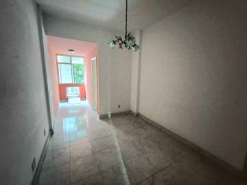 Copacabana - Rua Edmundo Lins - Apartamento 2 quartos, dependência completa, 1 vaga. - BTAP21955