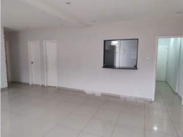 Vila Isabel - Praça Barão de Drumond - Apartamento de 107m² - 2 quartos, Reformado com dependência revertida. - BTAP21971