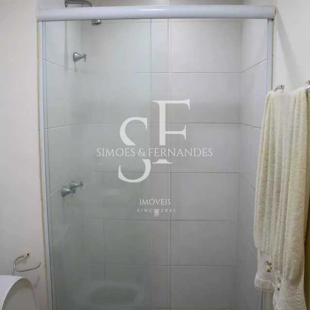 893416228-201.80405423912705IM - 12