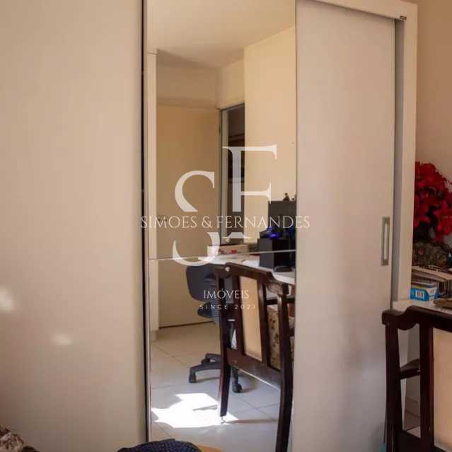 893416228-283.21908631447366IM - 15