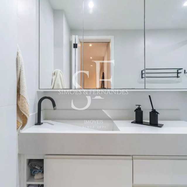 894764273-215.4616195398089DSC - 10