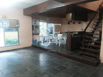 Tijuca- Carmela Dutra - Casa de rua duplex, sala em dois ambientes, 4 quartos suíte com closet, banheiro social, 1 vaga. - BTCA40073