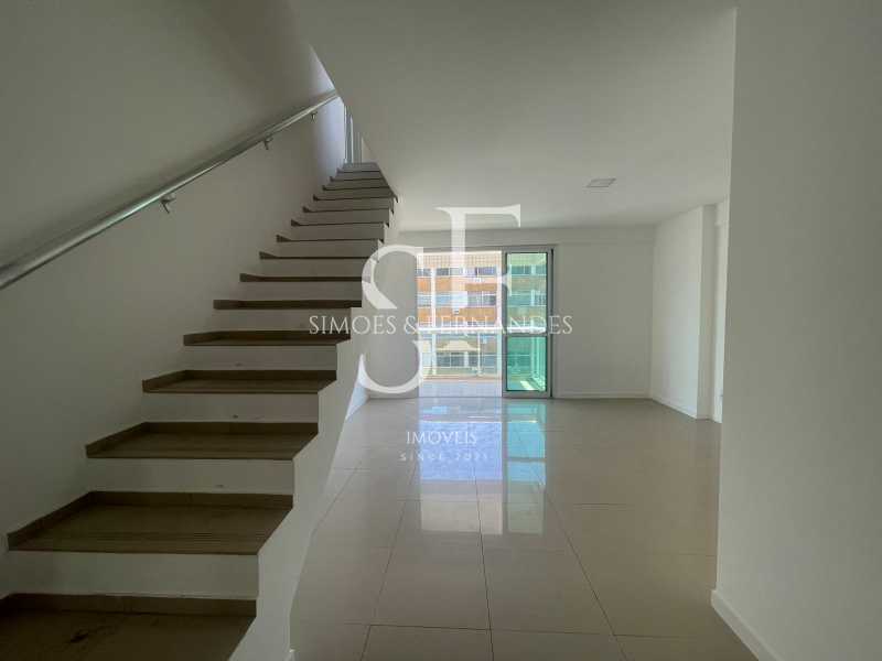 WhatsApp Image 2025-10-25 at 1 - 4