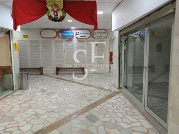 Oportunidade - Tijuca - Praça Saenz Pena - Loja comercial com 1 banheiro privativo. - BTLJ00075