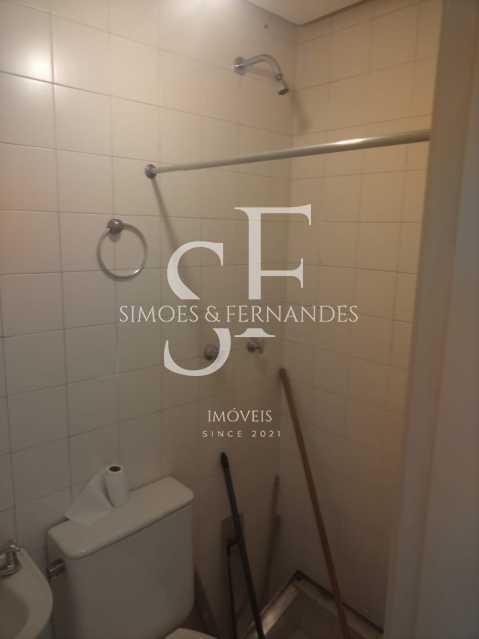 b4f48077-a07b-48f2-9f72-c6691d - 24