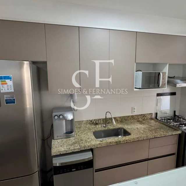 Tijuca Rua dos Araujos 21. - 22