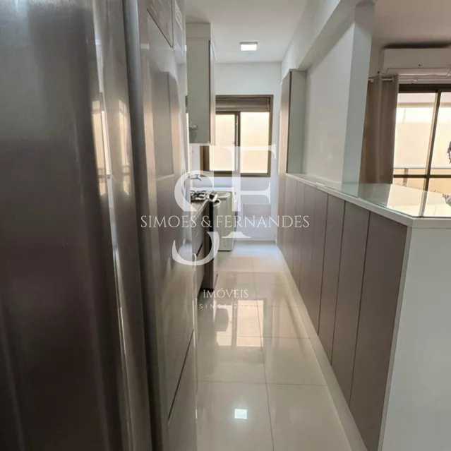 Tijuca Rua dos Araujos 23. - 24