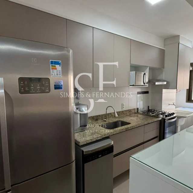 Tijuca Rua dos Araujos 24. - 25