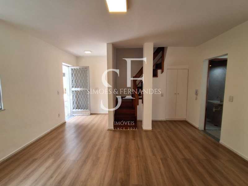Conheça 68f3a06d-4a10-4834-9936-3fa39e do imóvel - Tijuca - Rua Almirante Cochrane - Casa de vila tríplex com dois quartos, um banheiro social e um de serviço, terraço. - BTCV20050 - 2 68f3a06d-4a10-4834-9936-3fa39e - 2