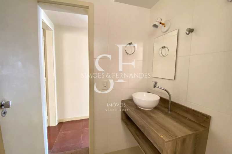 original895053059-33.317168647 - 18