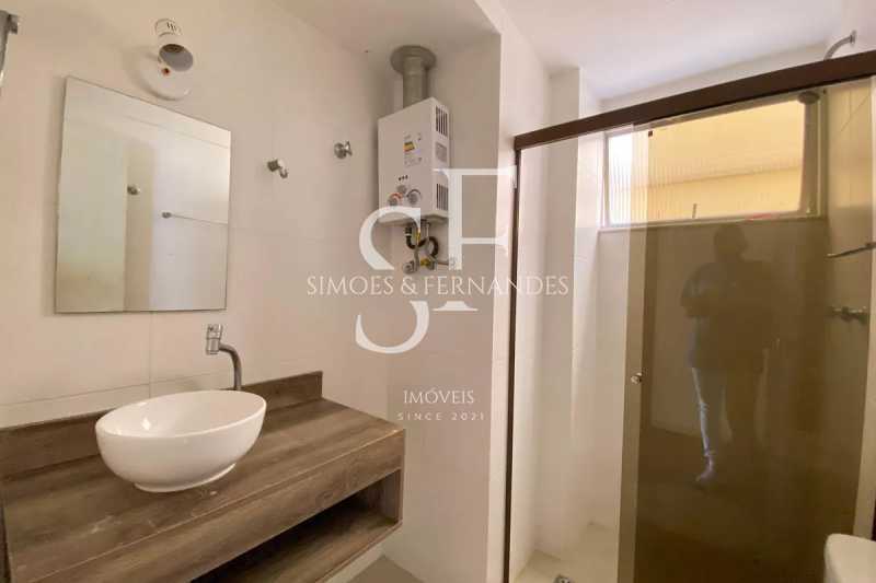 original895053059-216.77907521 - 19