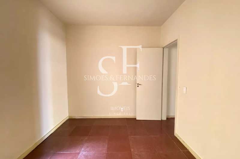 original895053059-244.09970645 - 9