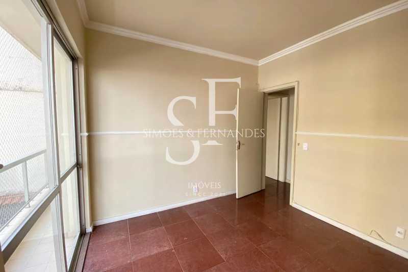 original895053059-318.29582756 - 10