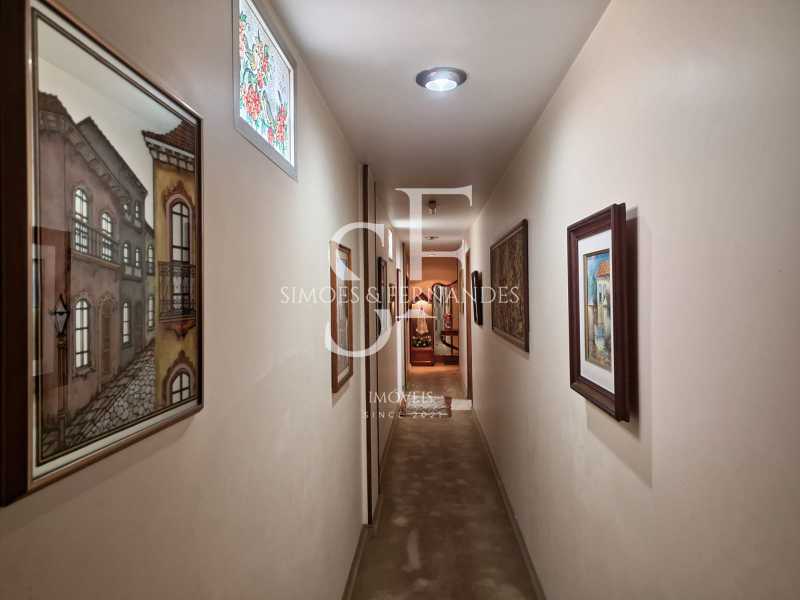 7d50672e-0f7d-4447-9244-81385b - 7