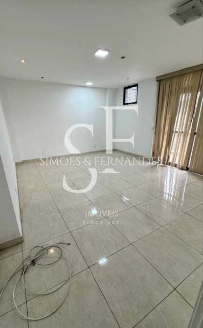 2e692801-3006-4588-8365-6145de - 2