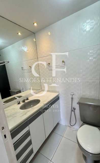 c68eeba2-5ecc-4daf-b524-28d99d - 12