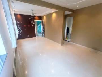 Oportunidade - Rio Comprido - Av. Paulo de Frontin - Apartamento duplex, totalmente reformado com 3 quartos e Ótima localização - BTAP31524