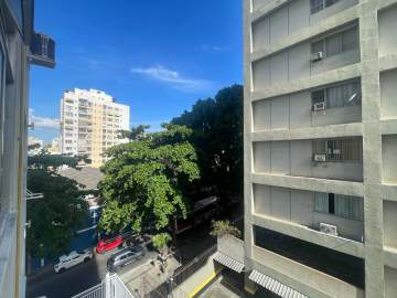 Imperdível - Tijuca - Rua do Bispo - Apartamento 2 quartos, dependência completa e vaga. - BTAP22139