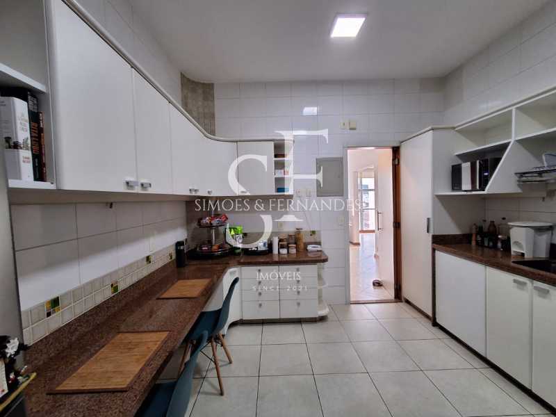 0df966e2-0540-440e-8a58-6846c5 - 24