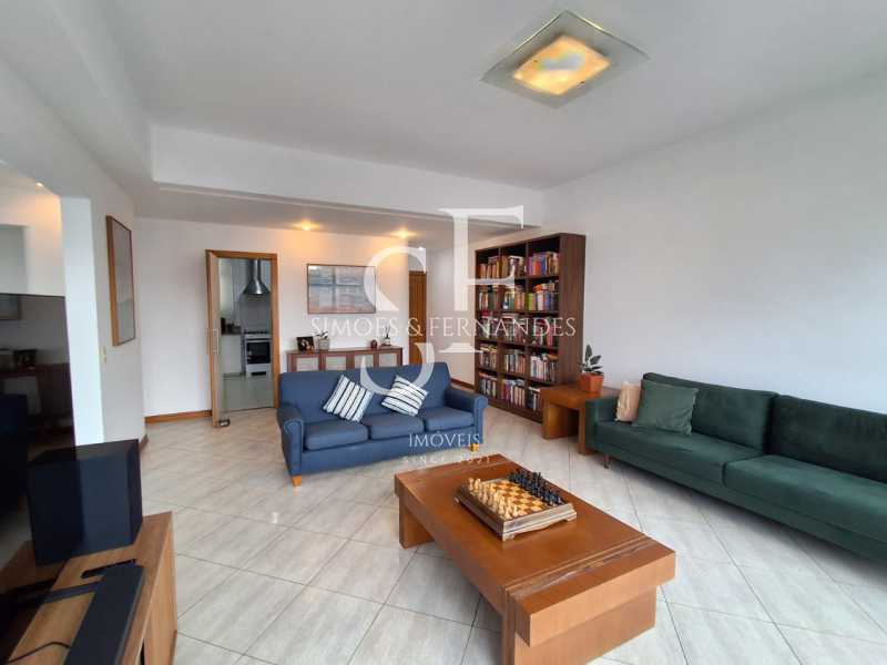 244284c4-3789-4a47-a996-addff8 - 4