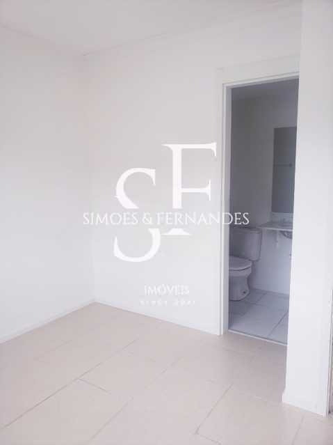 1676_G1718037003 - 8