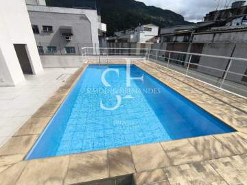 Oportunidade - Tijuca - Rua Emb. Ramon Carcano - Apartamento com 2 quartos, reformado, varanda e total infraestrutura. - BTAP22204