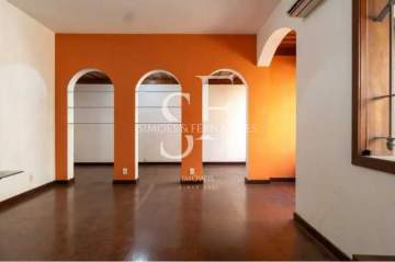 Oportunidade - Tijuca - Rua dos Araújos. Casa Tríplex com 3 quartos, 2 suítes e garagem para 3 carros. - BTCA30085 Oportunidade - Tijuca - Rua dos Araújos. Casa Tríplex com 3 quartos, 2 suítes e garagem para 3 carros. - BTCA30085