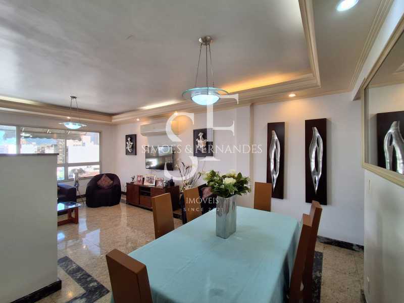 21e5a455-6b09-4ad2-8f18-344a5c - 4