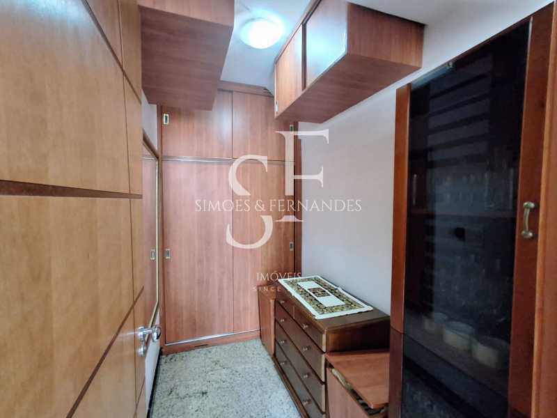 056fe8a1-8ce3-41f5-a2bf-e9d13f - 18