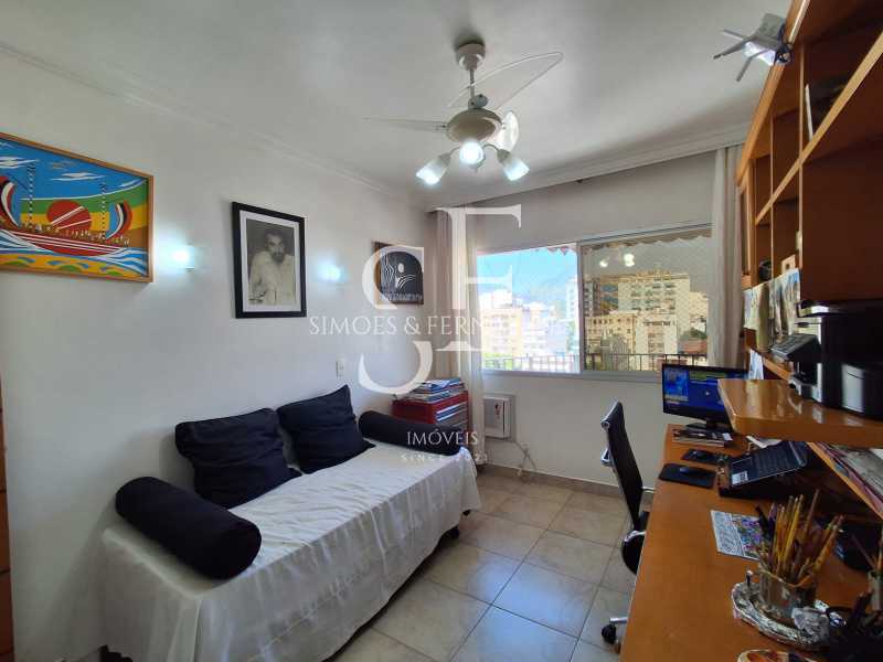 b9c6e297-ff46-4474-a233-8e7e4a - 12