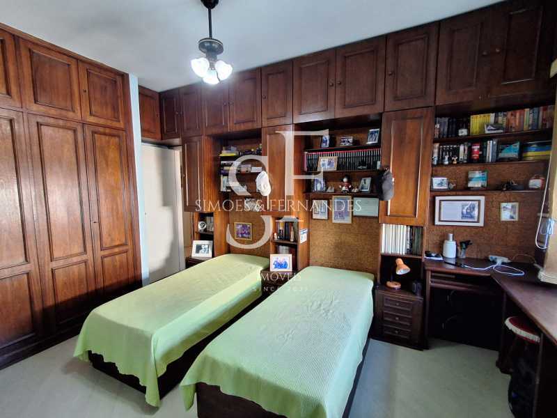 2a8c9de1-df6c-4dbf-8695-cb587b - 23