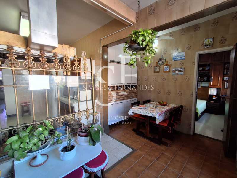 af1ef6f8-6b5b-434f-8e1e-142cf4 - 25