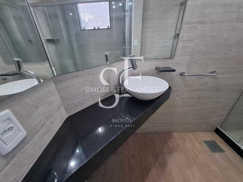 57a628c0-b2ad-44b8-9b72-7dcfb0 - 19