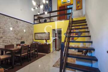 Espetacular - Andaraí - Rua Nísia Floresta - Casa Triplex, 3 quartos ( 3 suítes ), 1 lavabo, varanda, quintal, lavanderia, terraço, área gourmet, churrasqueira, 1 vaga. - BTCA30089