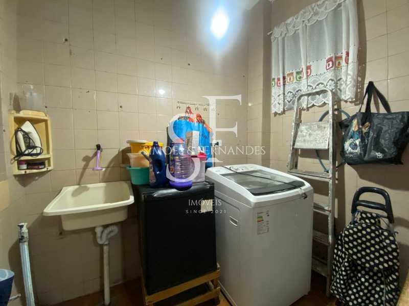 Conheça AndaraiRuaNisiaFlorestaCasaDup do imóvel - Andaraí - Rua Nísia Floresta - Casa Tríplex, 5 quartos ( 2 suítes ), varanda, 1 lavabo, quintal, terraço, sauna, 3 vagas. - BTCA50044 - 12 AndaraiRuaNisiaFlorestaCasaDup - 12