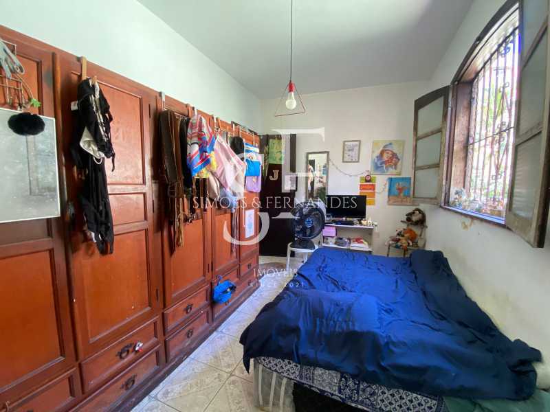 Conheça AndaraiRuaNisiaFlorestaCasaDup do imóvel - Andaraí - Rua Nísia Floresta - Casa Tríplex, 5 quartos ( 2 suítes ), varanda, 1 lavabo, quintal, terraço, sauna, 3 vagas. - BTCA50044 - 18 AndaraiRuaNisiaFlorestaCasaDup - 18