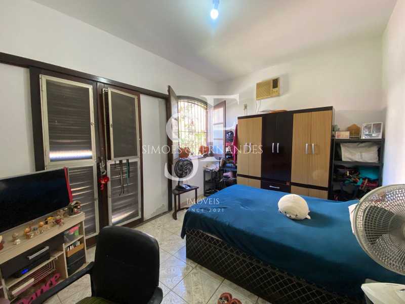 Conheça AndaraiRuaNisiaFlorestaCasaDup do imóvel - Andaraí - Rua Nísia Floresta - Casa Tríplex, 5 quartos ( 2 suítes ), varanda, 1 lavabo, quintal, terraço, sauna, 3 vagas. - BTCA50044 - 16 AndaraiRuaNisiaFlorestaCasaDup - 16