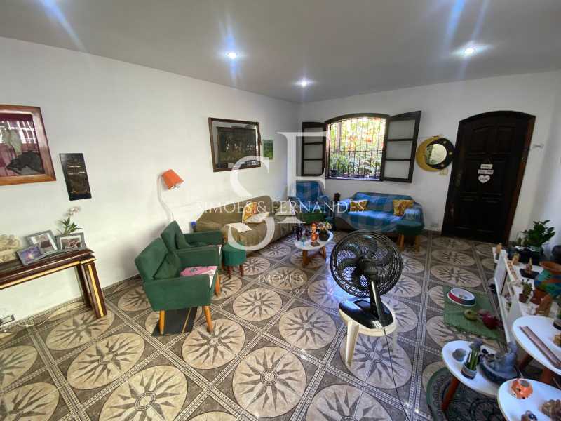 Conheça AndaraiRuaNisiaFlorestaCasaDup do imóvel - Andaraí - Rua Nísia Floresta - Casa Tríplex, 5 quartos ( 2 suítes ), varanda, 1 lavabo, quintal, terraço, sauna, 3 vagas. - BTCA50044 - 2 AndaraiRuaNisiaFlorestaCasaDup - 2