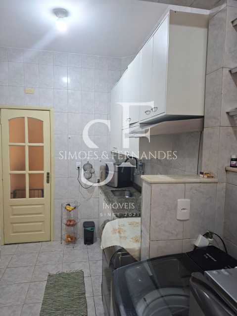 e0ffa25b-f62a-4a3b-9be7-38fef0 - 15