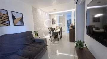 Oportunidade - Tijuca - Rua Ribeiro Guimarães - Apartamento reformado, 2 quartos ( 1 suíte canadense ), varanda, dependência completa, 1 vaga. - BTAP22253