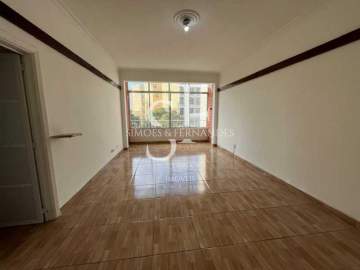 Tijuca - Rua Conde de Bonfim - Excelente apartamento sala dois ambientes, 2 quartos espaçosos e 1 vaga na escritura. - BTAP22294