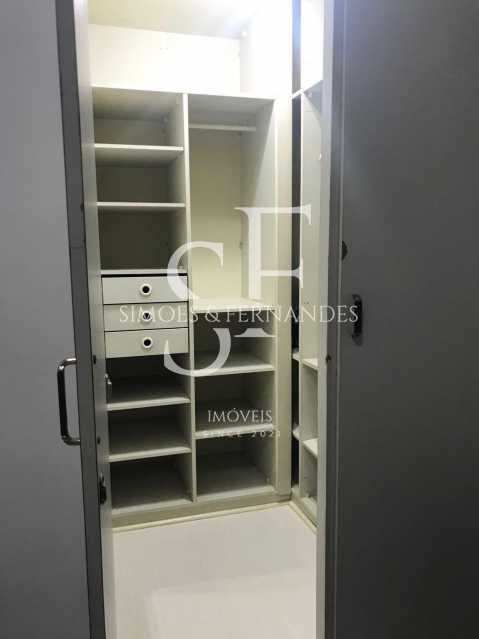 b5301d3c-307d-483d-8013-60ffeb - 17